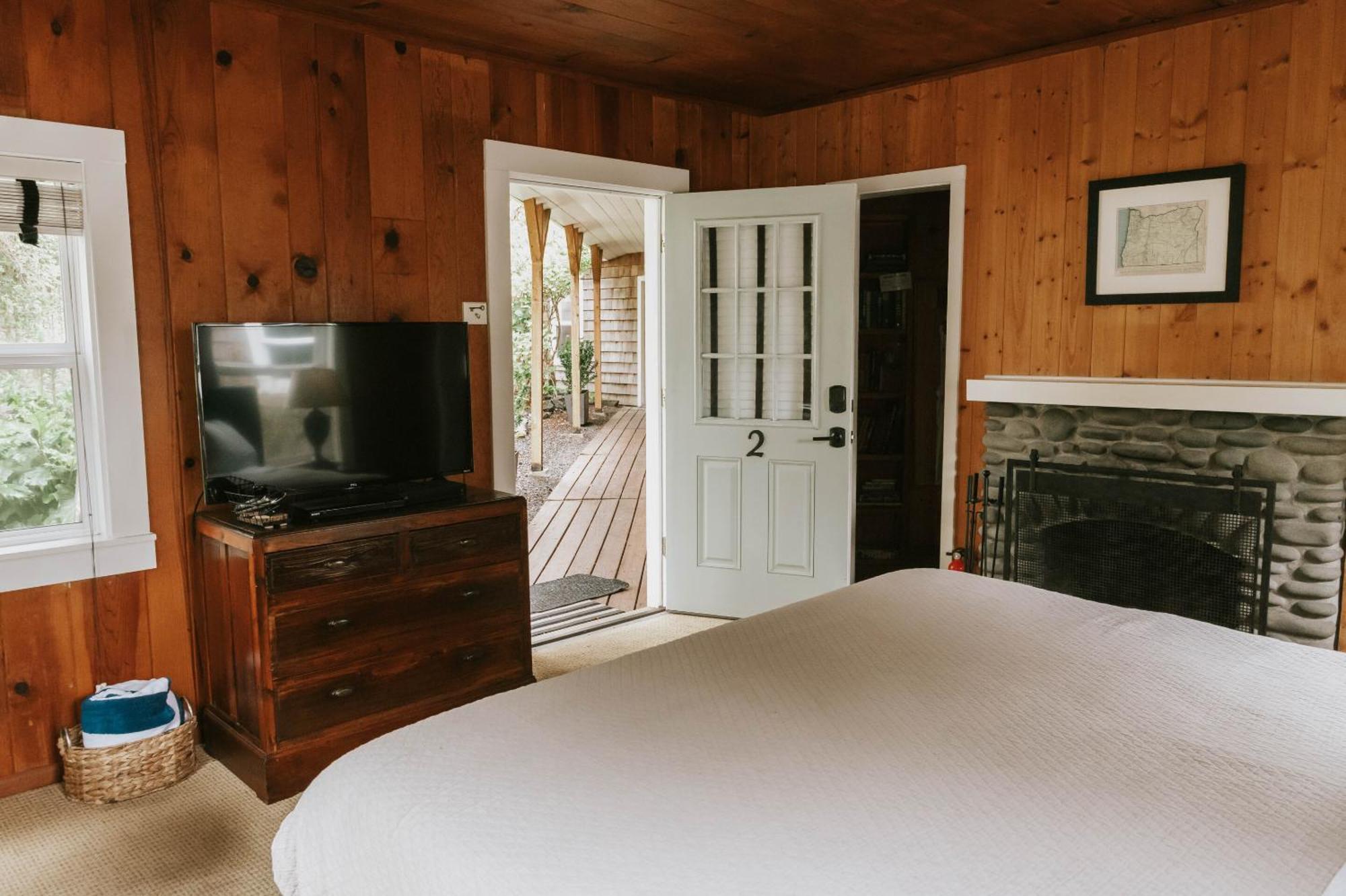 The Inn At Arch Cape Exterior photo